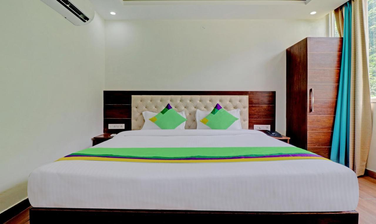 Hotel Hidden Delight Rishīkesh Esterno foto